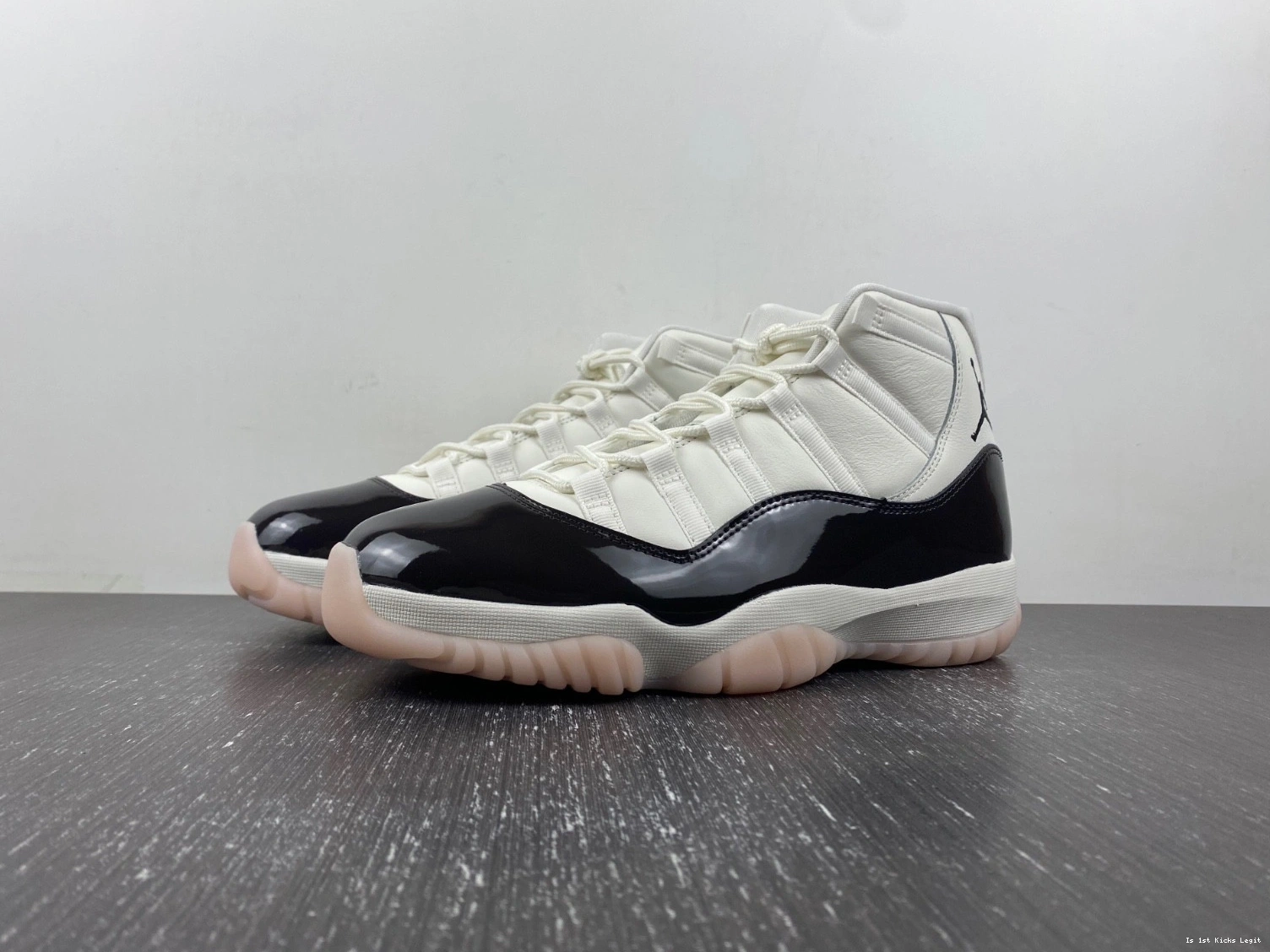 "Neapolitan" WMNS Air AR0715-101 11 Jordan 0122